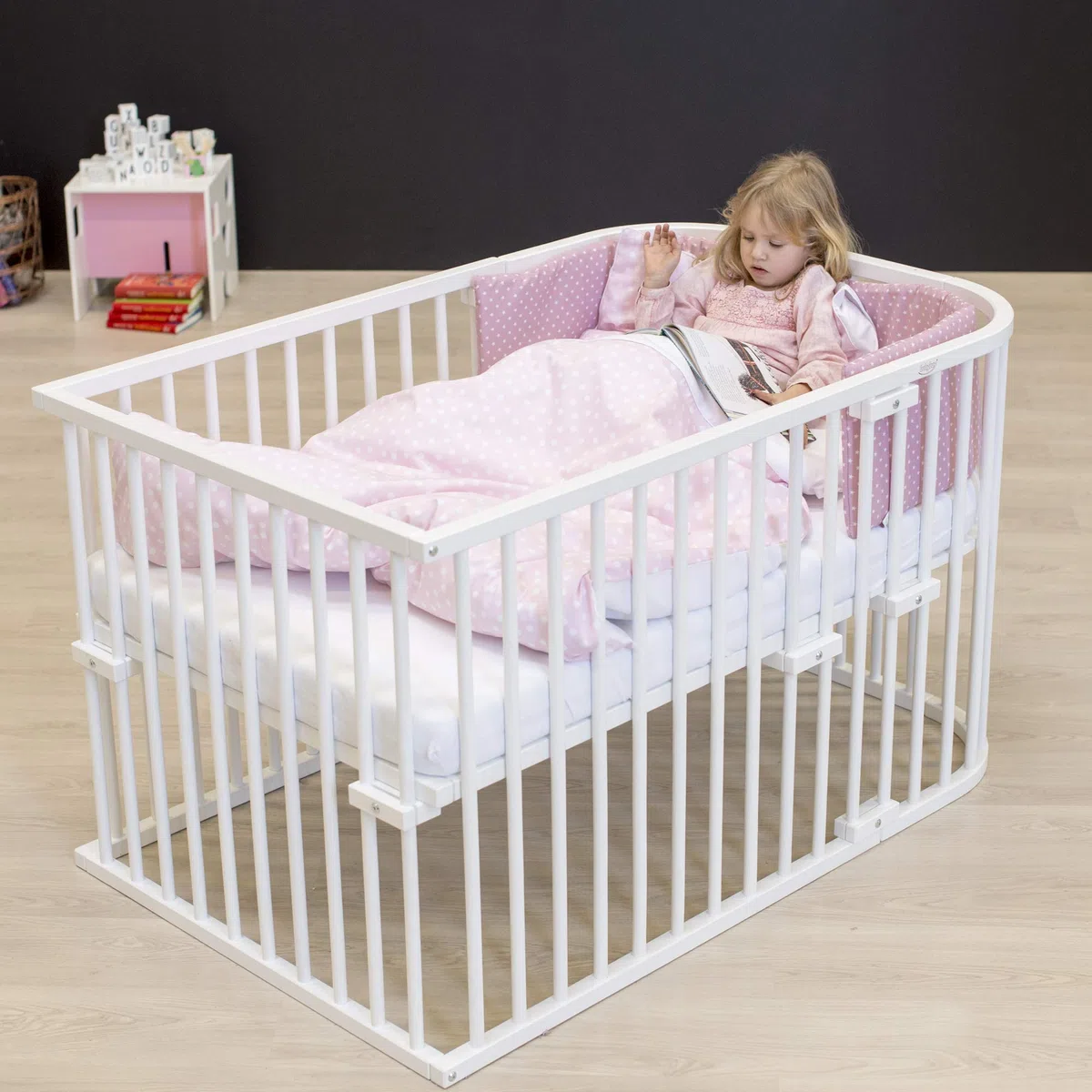 babybay Kinderbett Umbausatz für Beistellbetten stufenlos verstellbar passend für Modell Original Beistellbett / Babybett Größe: 132 cm x 81 cm aus massivem Buchenholz, weiß lackiert